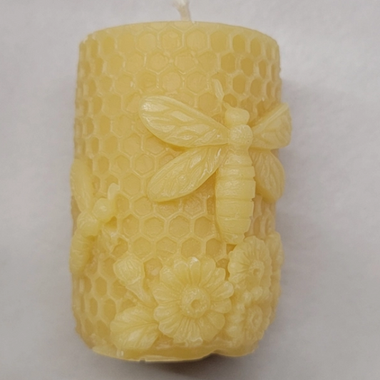 Beeswax candle - Queen bee